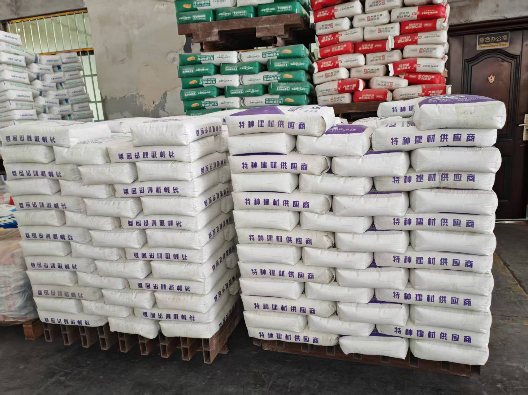 扶风拱顶带模注浆料